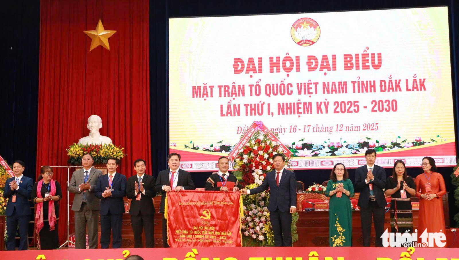 Ông Y Giang Gry Niê Knơng giữ chức Chủ tịch Ủy ban Mặt trận Tổ quốc Việt Nam tỉnh Đắk Lắk 2 Ông Y Giang Gry Niê Knơng giữ chức Chủ tịch Ủy ban Mặt trận Tổ quốc Việt Nam tỉnh Đắk Lắk - Ảnh 2.