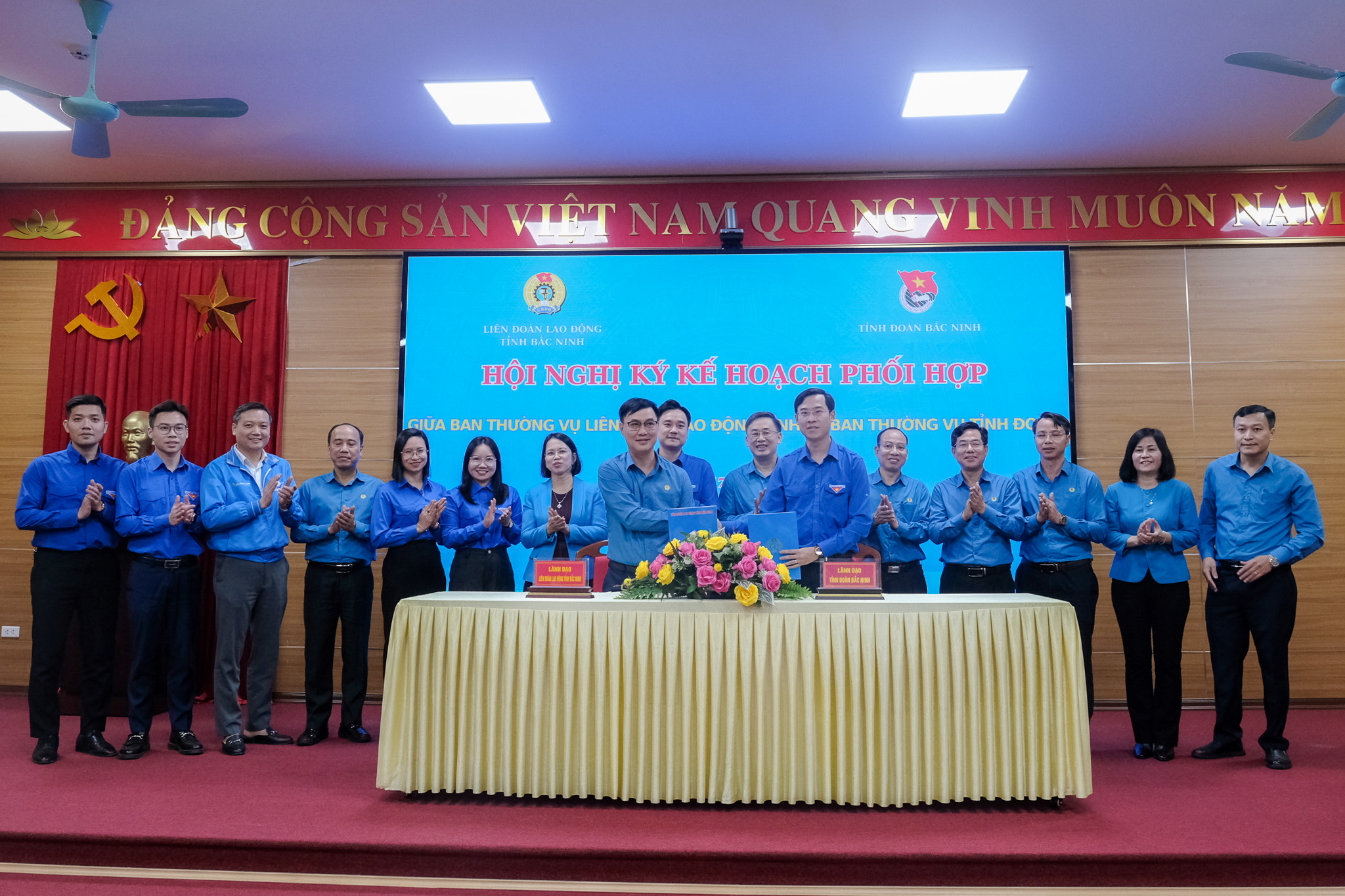 Sắp đại hội Công đoàn tỉnh Bắc Ninh, công nhân mong giảm giờ làm, lương đủ sống - Ảnh 3. giờ làm - Ảnh 3.