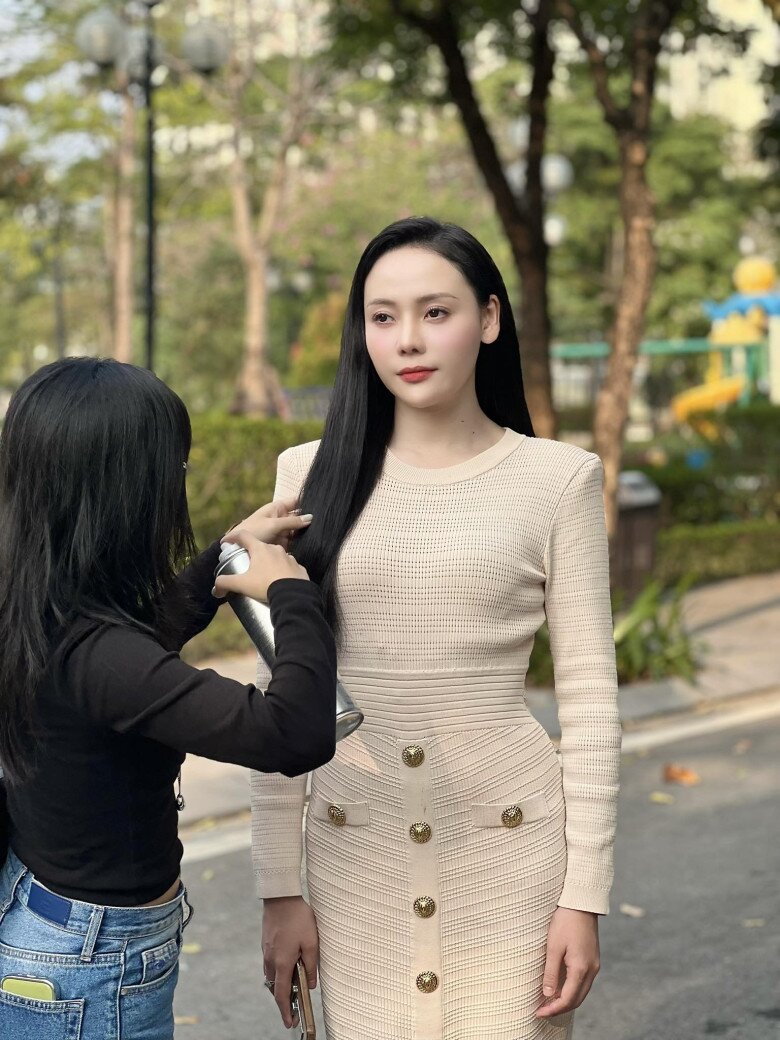 "Nữ chủ tịch" đang nổi nhất sóng VTV: Bị bạn lừa mấy chục triệu tiền đi đẻ, nhan sắc thăng hạng sau khi làm mẹ 3 amp;#34;Nữ chủ tịchamp;#34; đang nổi nhất sóng VTV: Bị bạn lừa mấy chục triệu tiền đi đẻ, nhan sắc thăng hạng sau khi làm mẹ - 3