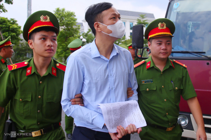 Ông Lê Ô Pích, cựu Phó chủ tịch UBND tỉnh Bắc Giang, bị tòa sơ thẩm tuyên 3 năm tù song không kháng cáo. Ảnh: Phạm Dự