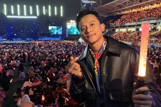 Mỹ Tâm làm phim điện ảnh cùng Mai Tài Phến 2 Mai Tài Phến theo dõi concert See The Light hôm 13/12. Ảnh: Bảo Suzu