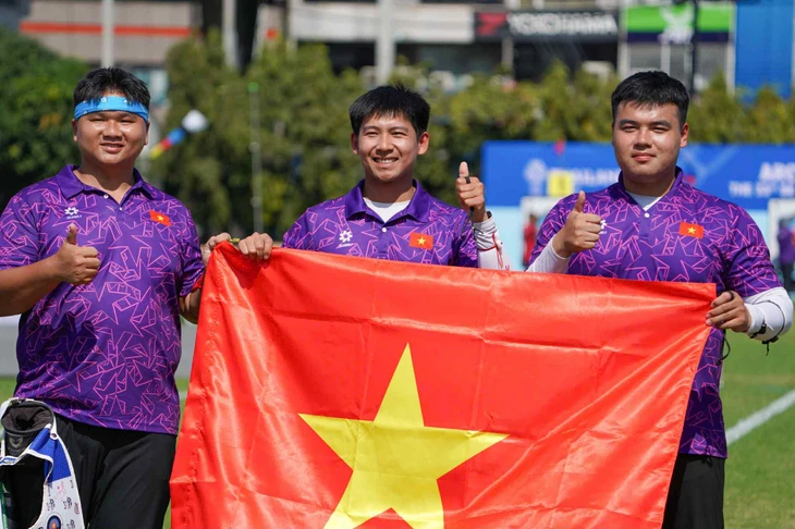 'Mưa vàng' từ vật, đua thuyền và đấu kiếm giúp Việt Nam giành 16 HCV trong ngày 17-12 12 sea games 33 - Ảnh 12.