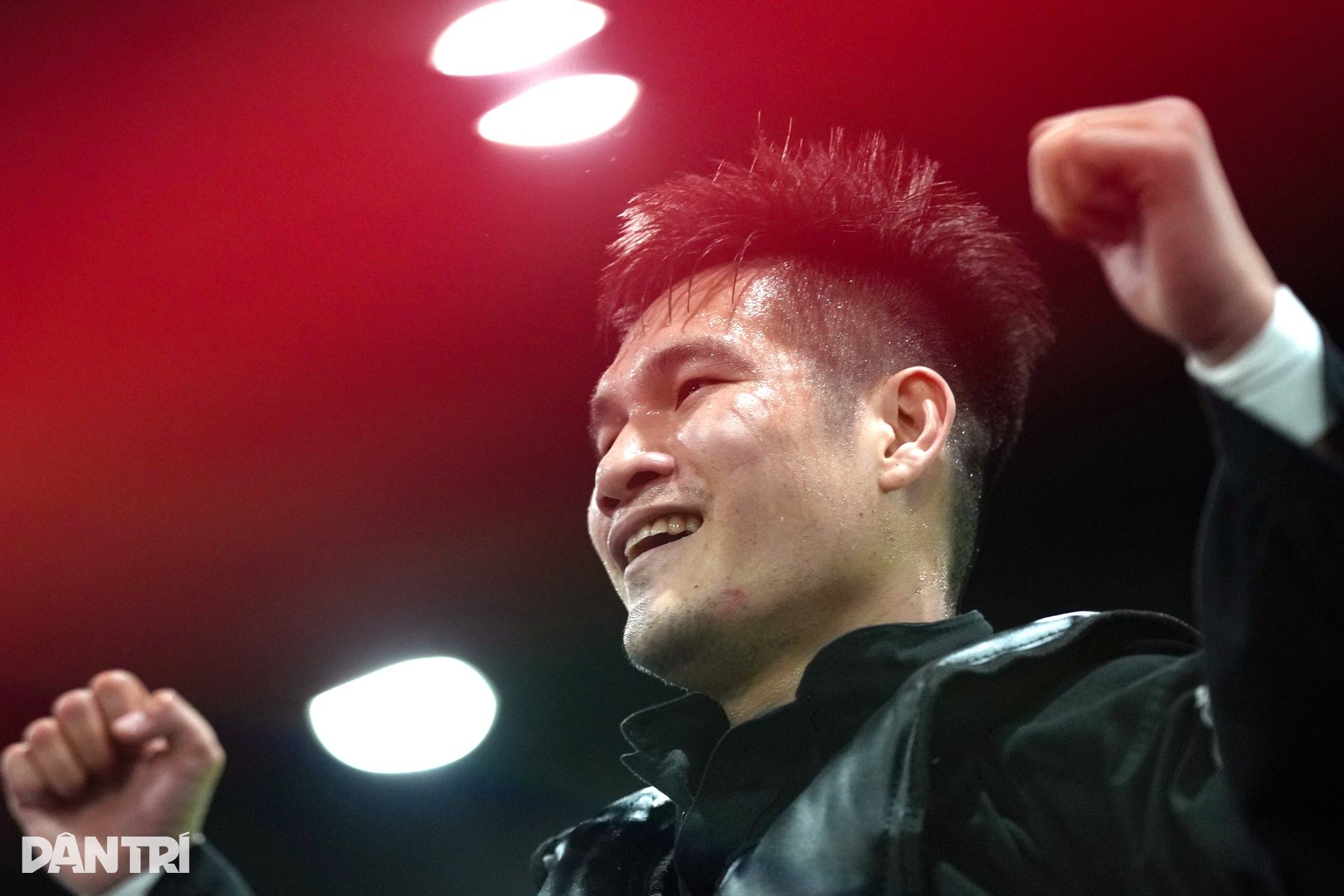 Bị VĐV Thái Lan triệt hạ, võ sĩ Silat Việt Nam nén đau thi đấu giành HCV - 17 Bị VĐV Thái Lan triệt hạ, võ sĩ Silat Việt Nam nén đau thi đấu giành HCV - 17