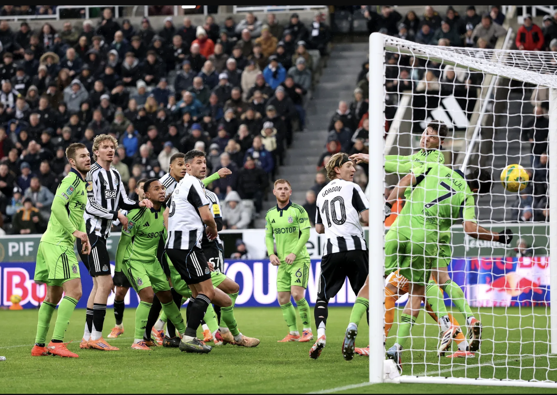 Nhẹ nhàng vượt ải Brentford, Man City thẳng tiến bán kết League Cup 6 Nhẹ nhàng vượt ải Brentford, Man City thẳng tiến bán kết League Cup - Ảnh 6.