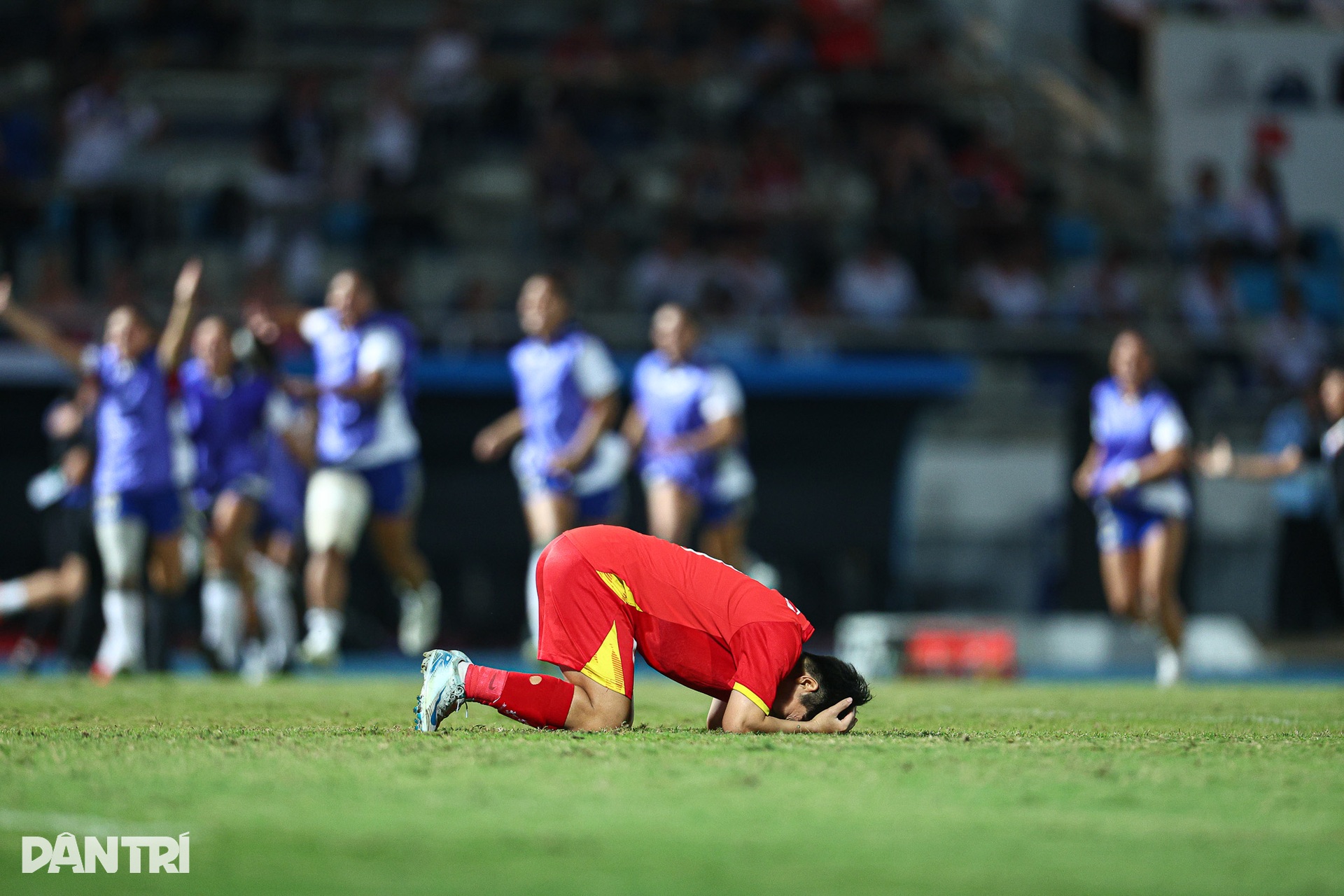 Nước mắt tuyển nữ Việt Nam, khoảnh khắc lịch sử của Philippines ở SEA Games - 3 Nước mắt tuyển nữ Việt Nam, khoảnh khắc lịch sử của Philippines ở SEA Games - 3