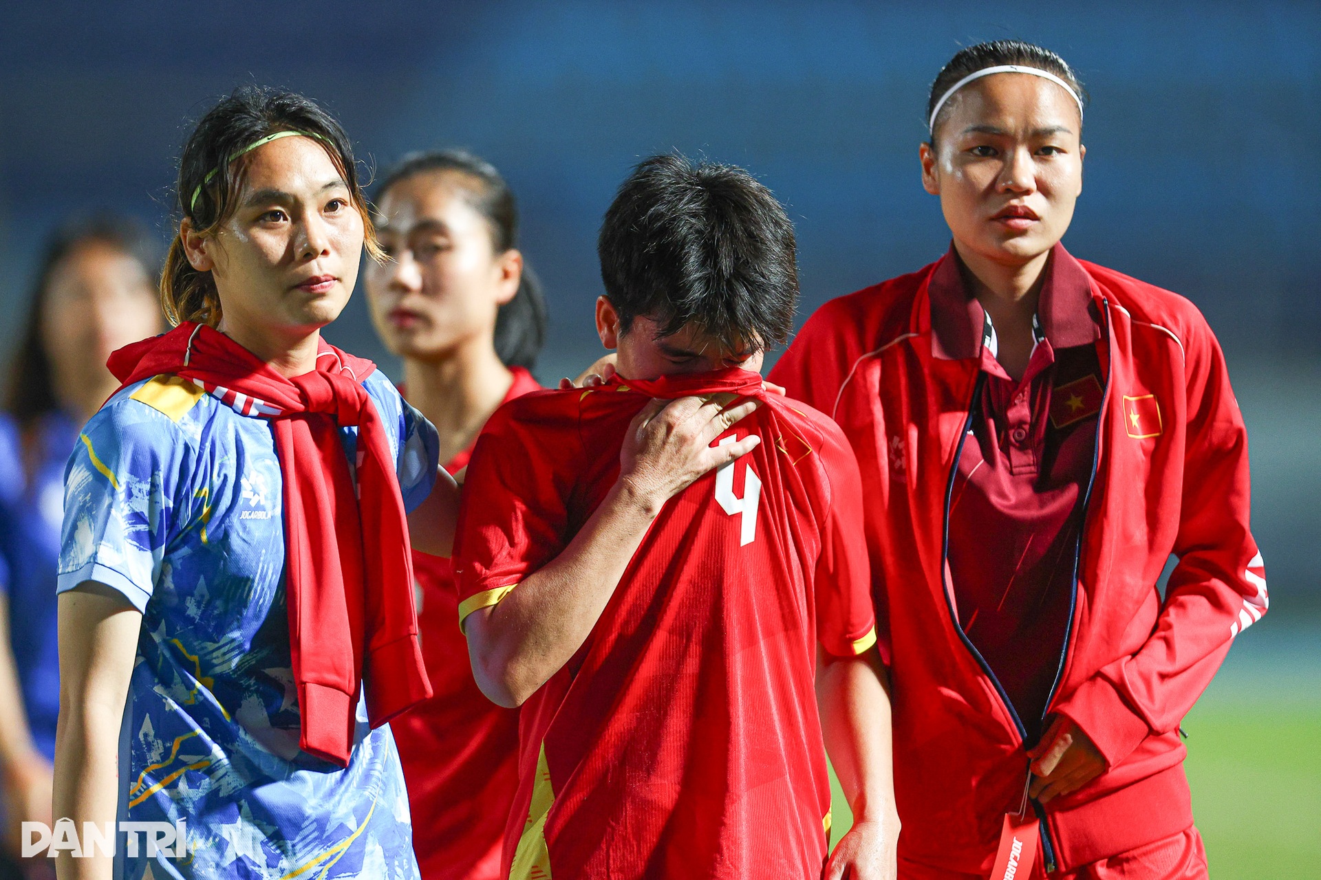 Nước mắt tuyển nữ Việt Nam, khoảnh khắc lịch sử của Philippines ở SEA Games - 5 Nước mắt tuyển nữ Việt Nam, khoảnh khắc lịch sử của Philippines ở SEA Games - 5