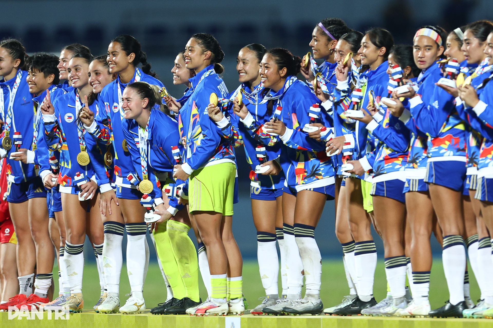 Nước mắt tuyển nữ Việt Nam, khoảnh khắc lịch sử của Philippines ở SEA Games - 10 Nước mắt tuyển nữ Việt Nam, khoảnh khắc lịch sử của Philippines ở SEA Games - 10