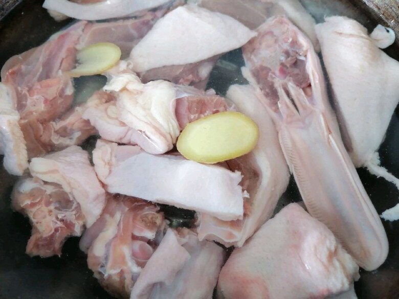 Thịt này “mát như kem”, thịt lợn cũng chẳng bổ bằng, ăn vào thanh nhiệt, kiện tỳ ích vị mà giá lại rẻ 2 Thịt này “mát như kem”, thịt lợn cũng chẳng bổ bằng, ăn vào thanh nhiệt, kiện tỳ ích vị mà giá lại rẻ - 2