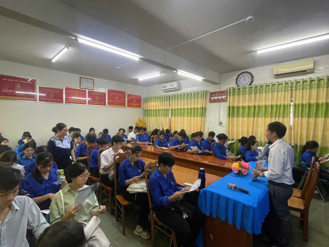 Đào tạo kỹ năng số cho thanh niên dân tộc thiểu số 2 Đào tạo kỹ năng số cho thanh niên dân tộc thiểu số - Ảnh 2.