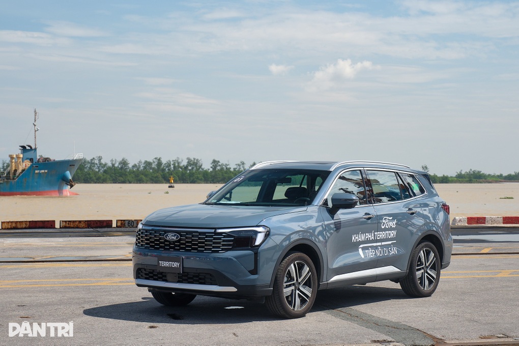 Loạt ô tô mới mở bán trong năm 2025 nhanh chóng “đốn tim” khách Việt - 4