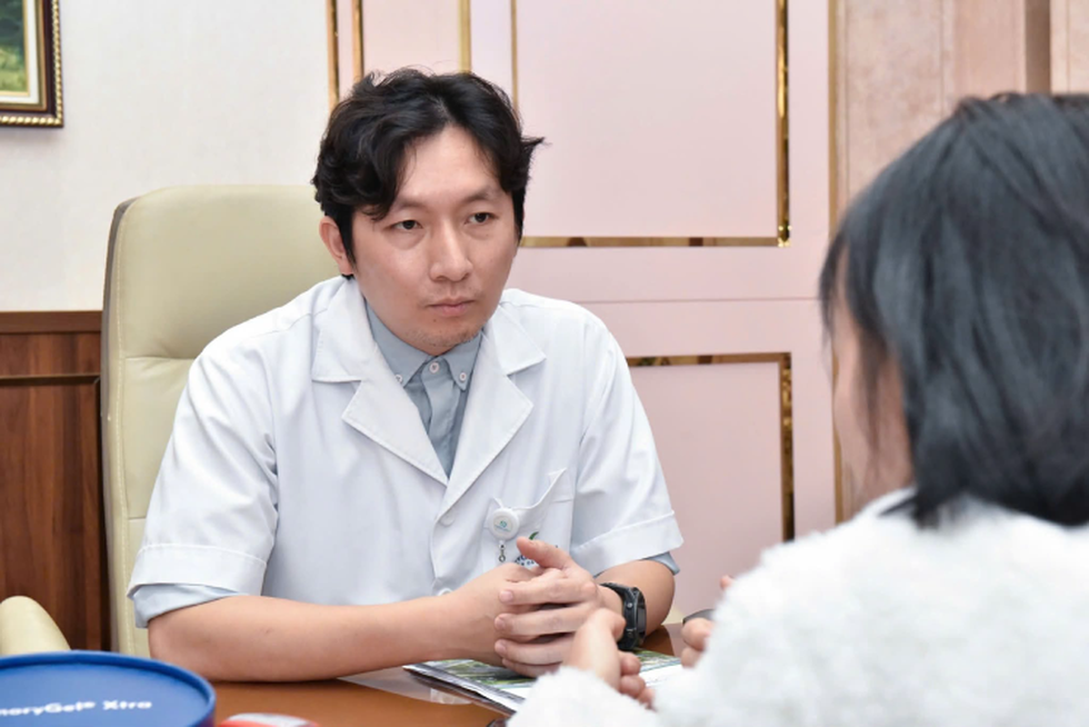 Thận suy, mắt mờ khi ngủ muộn thành “chuẩn sống” - 4