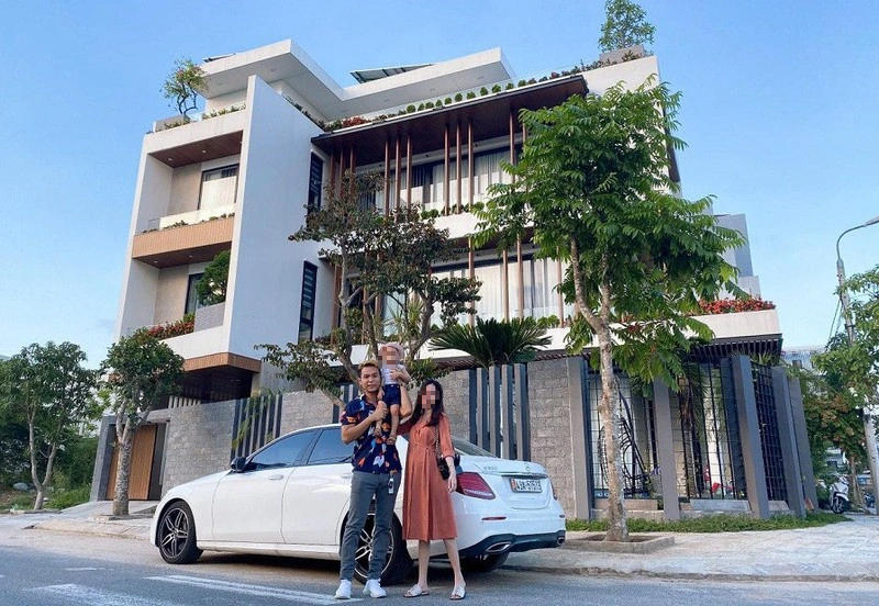 Lật mặt ông trùm đường dây lừa đảo tiền ảo nghìn tỉ 2 Từ 'doanh nhân trẻ thành đạt' đến ông trùm đường dây lừa đảo tiền ảo nghìn tỉ - Ảnh 2.