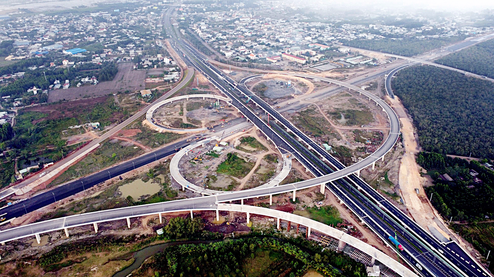 Giao thông có kịp kết nối sân bay Long Thành? 3 sân bay Long Thành - Ảnh 3.