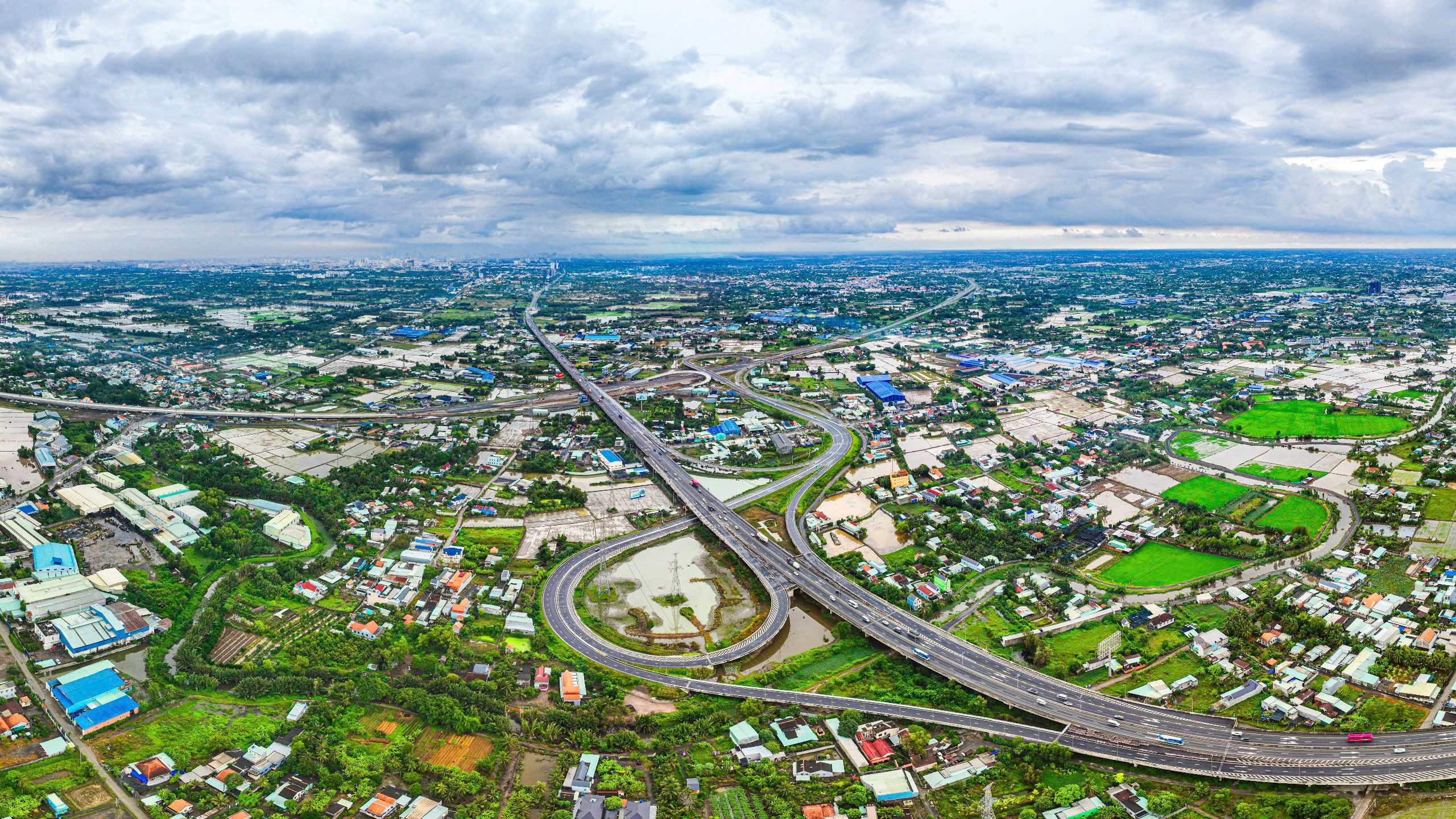 - Ảnh 4. - Ảnh 4.