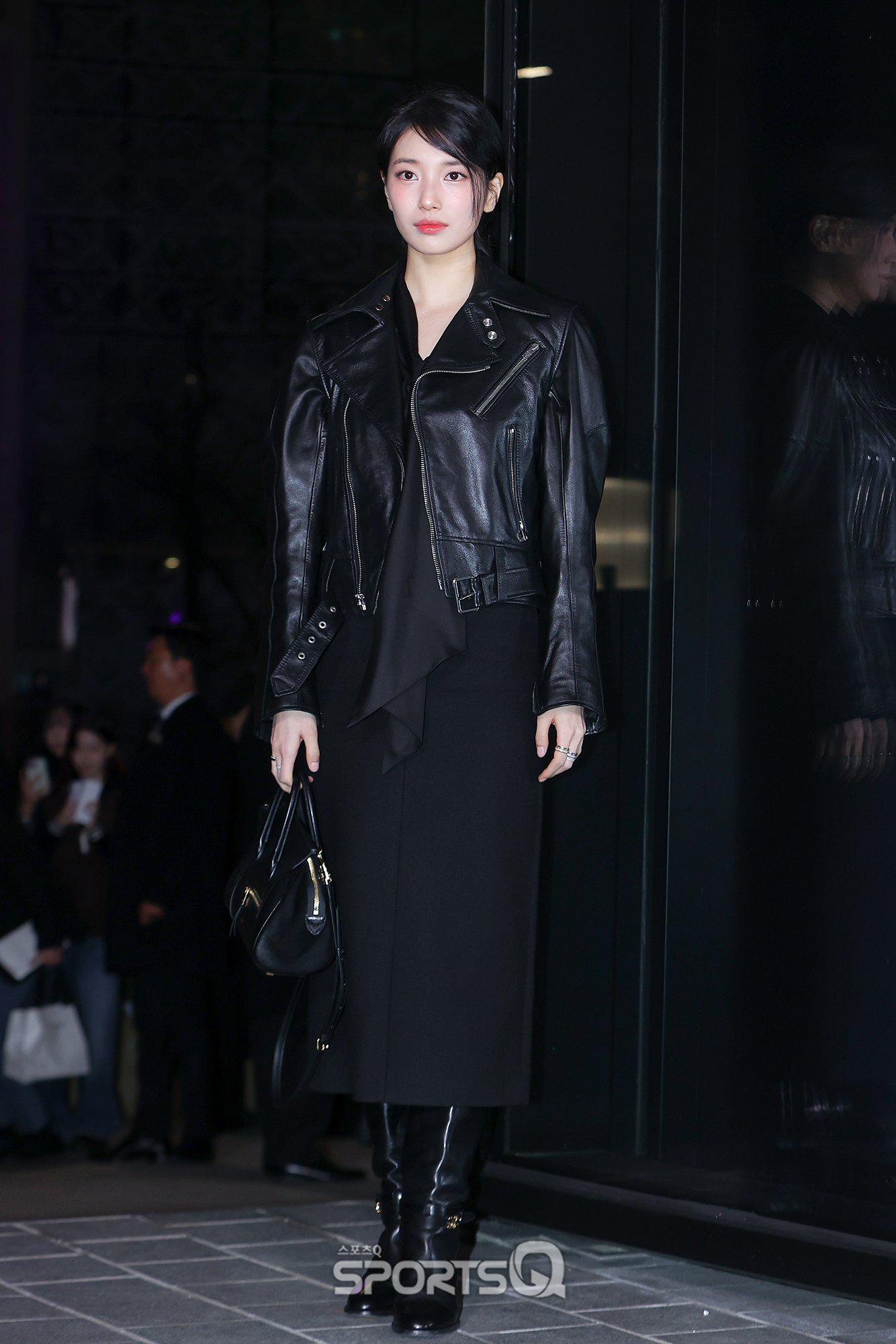 Bộ 3 đỉnh lưu nhan sắc V - Suzy - Park Bo Gum lại phá đảo event Celine! 7 1766036615 504 Bo 3 dinh luu nhan sac V Suzy