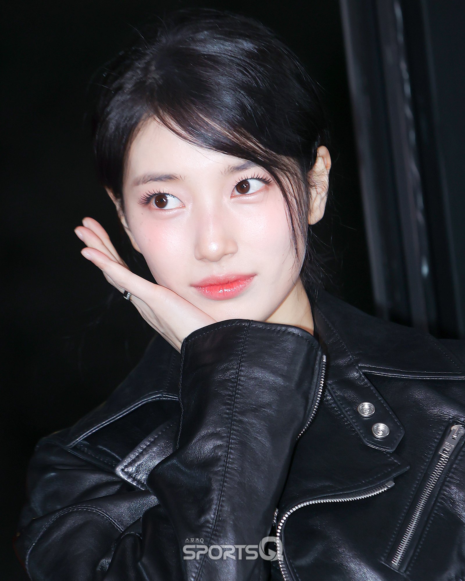 Bộ 3 đỉnh lưu nhan sắc V - Suzy - Park Bo Gum lại phá đảo event Celine! 9 1766036617 769 Bo 3 dinh luu nhan sac V Suzy