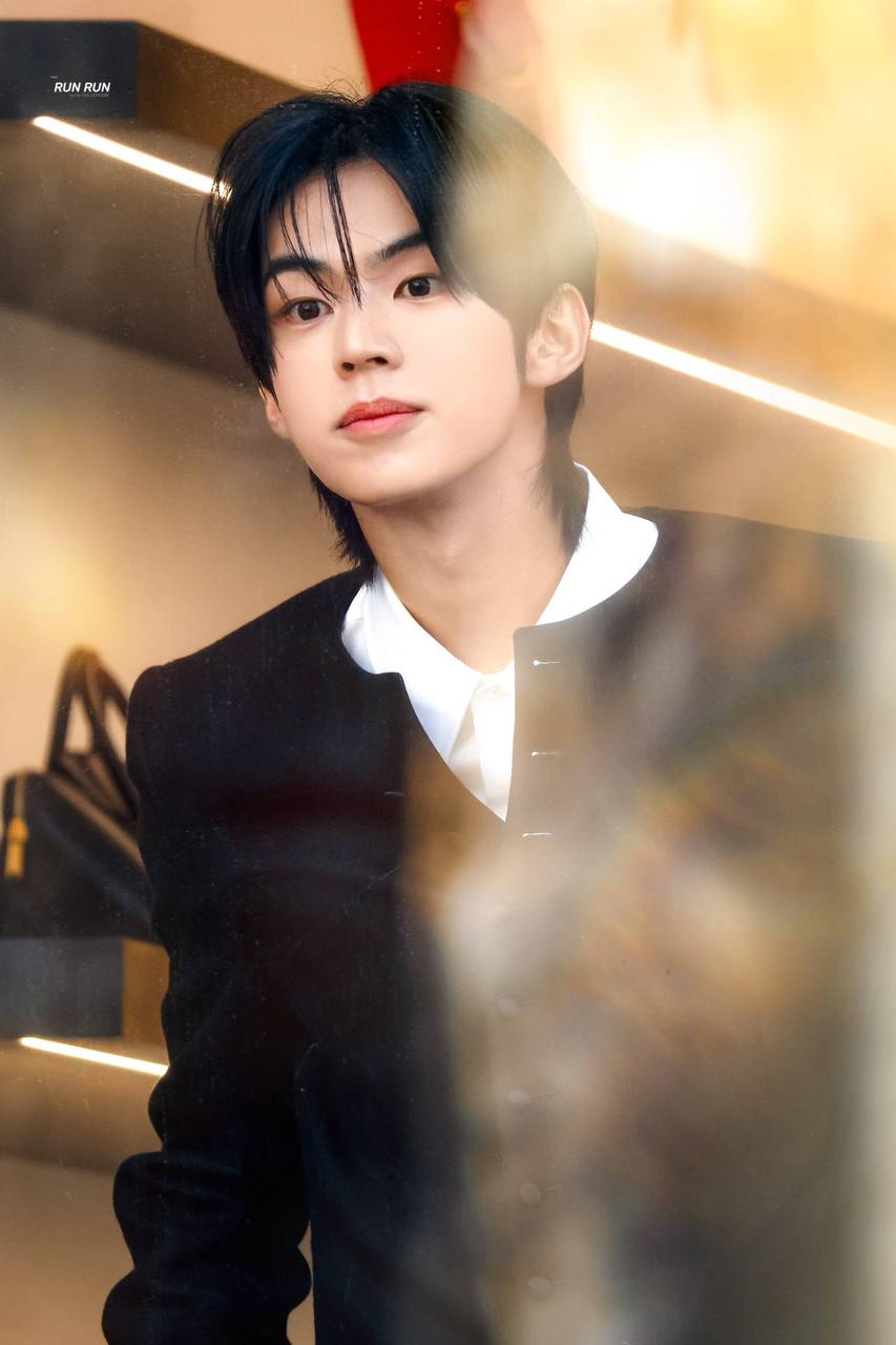 Bộ 3 đỉnh lưu nhan sắc V - Suzy - Park Bo Gum lại phá đảo event Celine! 17 1766036624 301 Bo 3 dinh luu nhan sac V Suzy