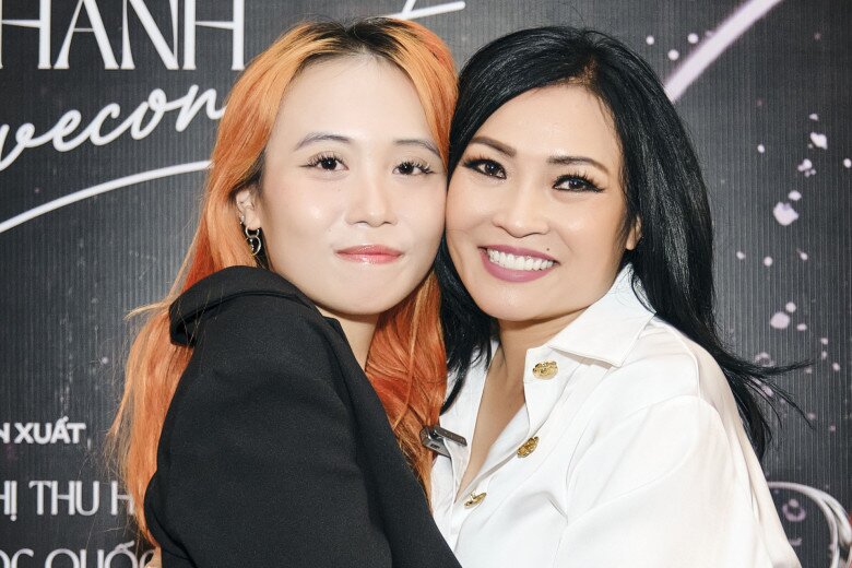 Nữ ca sĩ làm mẹ đơn thân nhiều năm qua.