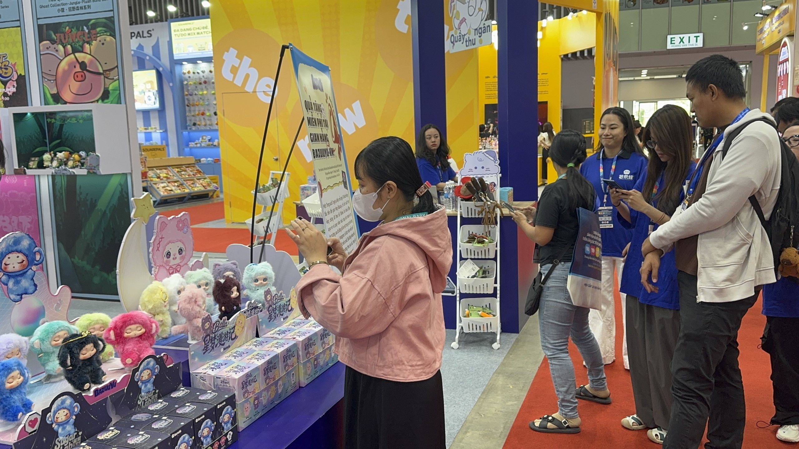 Triển lãm đồ chơi trẻ em và quà tặng tại TP HCM thu hút hàng ngàn khách tham quan - Ảnh 2. Triển lãm đồ chơi trẻ em và quà tặng tại TP HCM thu hút hàng ngàn khách tham quan - Ảnh 2.