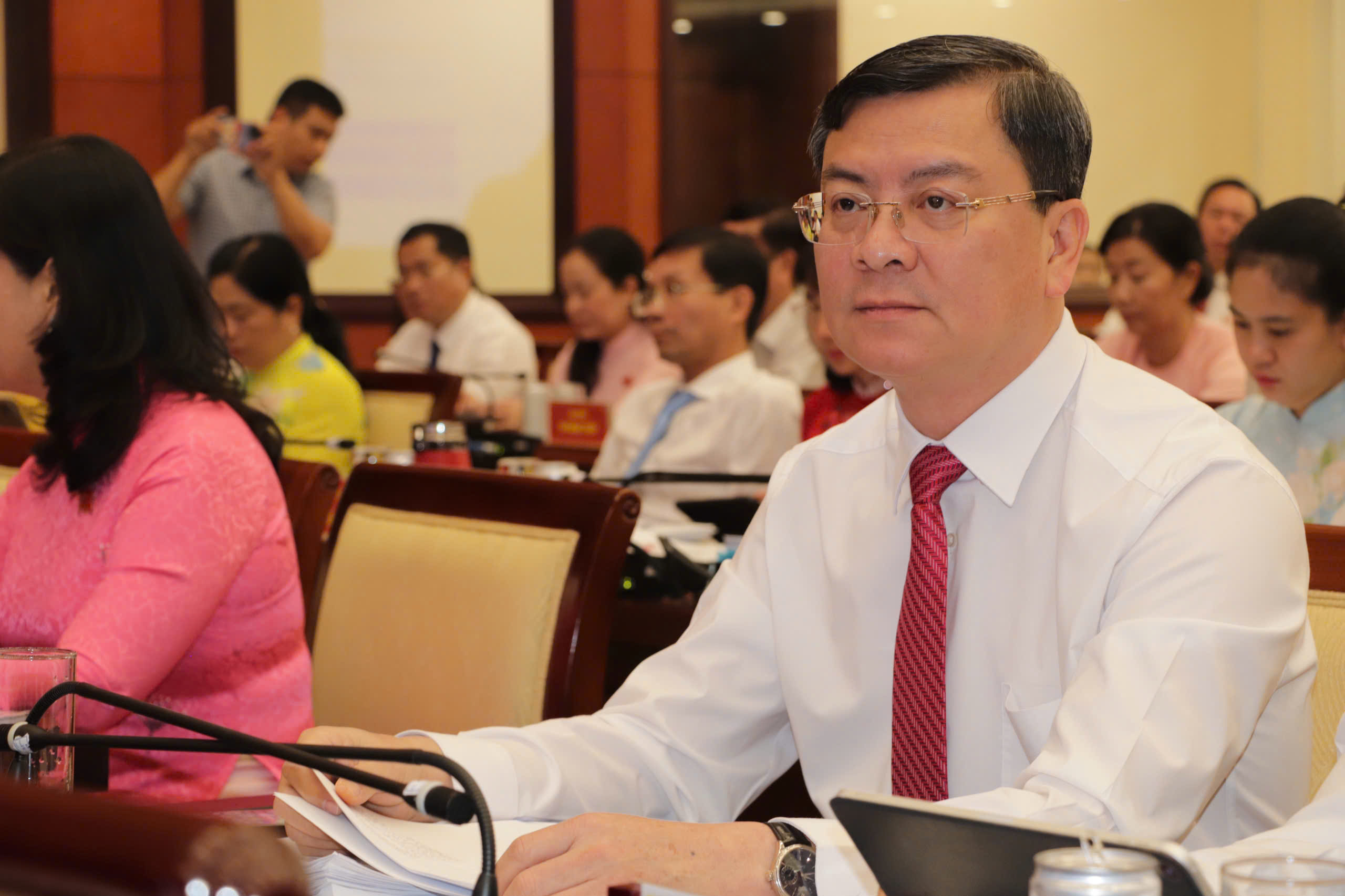 Ông Nguyễn Lộc Hà làm Phó chủ tịch thường trực UBND TP.HCM- Ảnh 9. Ông Nguyễn Lộc Hà làm Phó chủ tịch thường trực UBND TP.HCM- Ảnh 9.