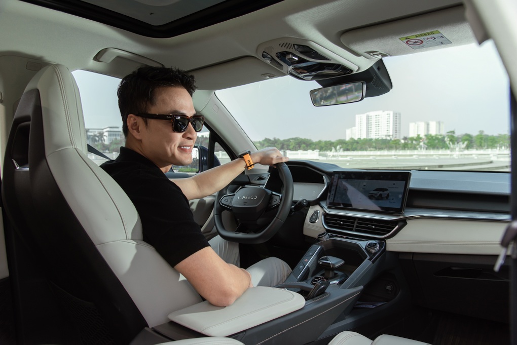 Diễn viên Hồng Đăng đánh giá Lynk  Co 06: “Vượt xa mong đợi” - 5