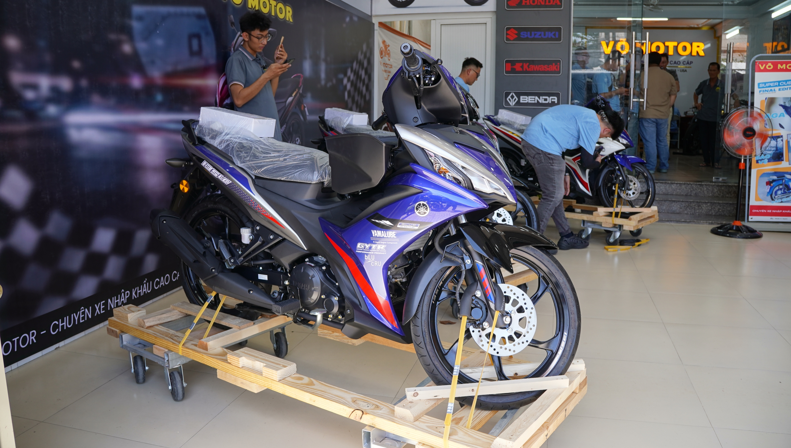 Yamaha 135LC Fi bản đặc biệt đầu tiên về Việt Nam, không dành cho số đông 7 Yamaha 135LC Fi bản đặc biệt đầu tiên về Việt Nam, không dành cho số đông - Ảnh 7.