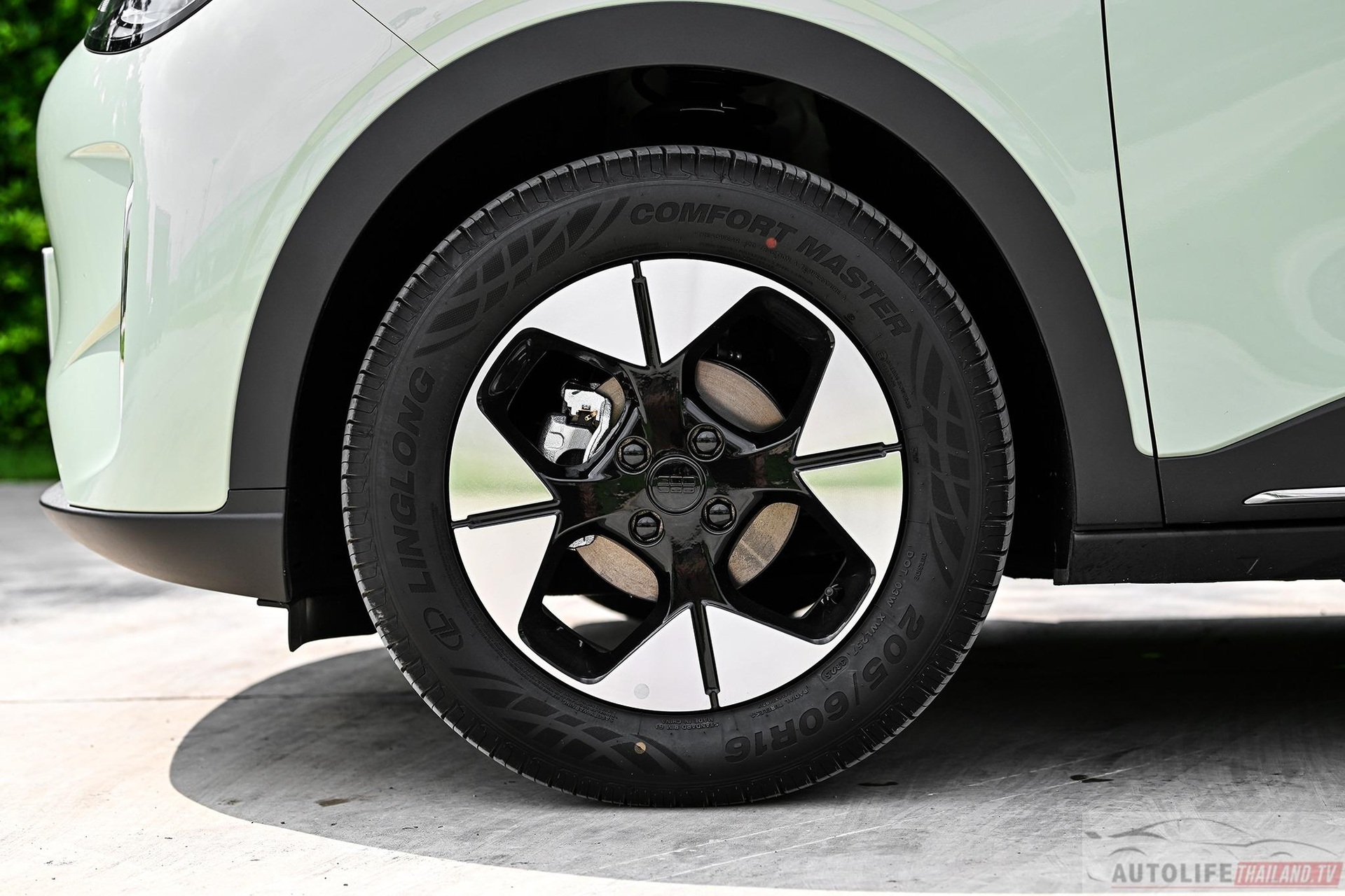 Ô tô điện ăn khách nhất Trung Quốc sắp về Việt Nam, đi 400km/lần sạc - 5 Ô tô điện ăn khách nhất Trung Quốc sắp về Việt Nam, đi 400km/lần sạc - 5