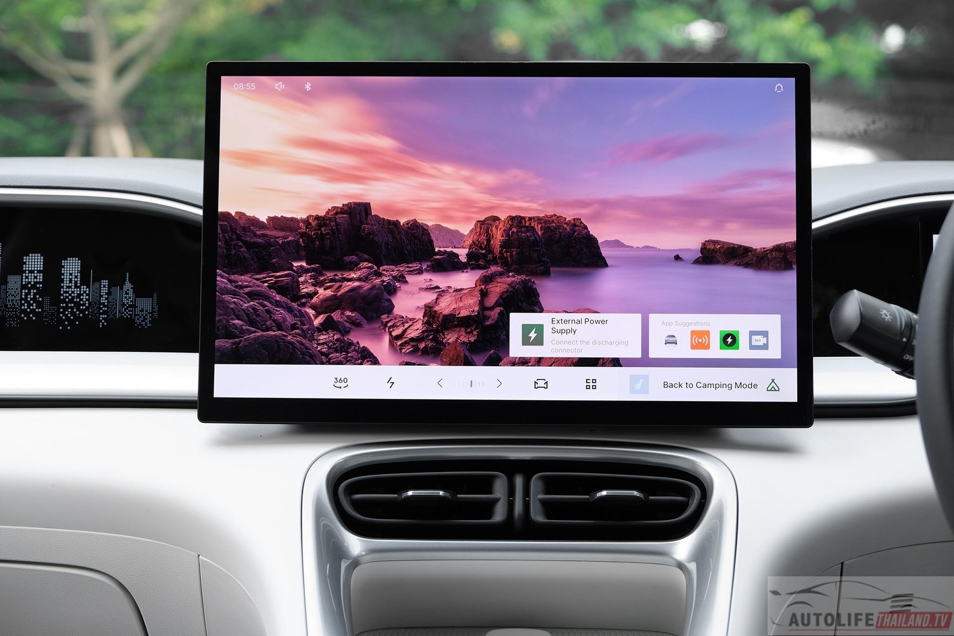 Ô tô điện ăn khách nhất Trung Quốc sắp về Việt Nam, đi 400km/lần sạc - 8 Ô tô điện ăn khách nhất Trung Quốc sắp về Việt Nam, đi 400km/lần sạc - 8