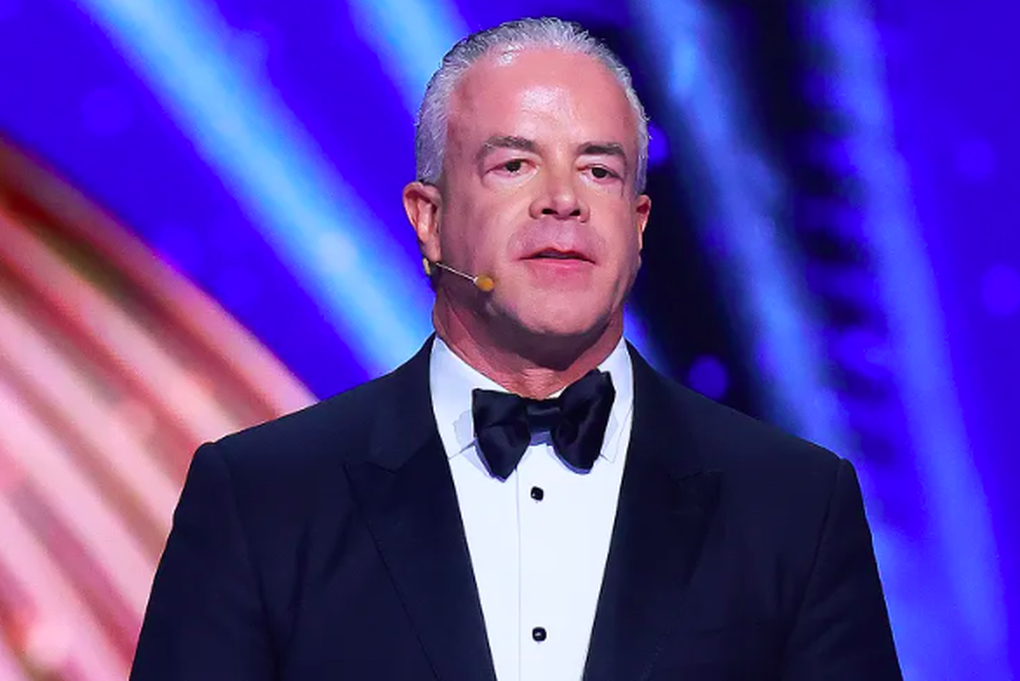 Ông trùm Hoa hậu Hoàn vũ liên quan buôn lậu, đối mặt lệnh bắt giữ - 1