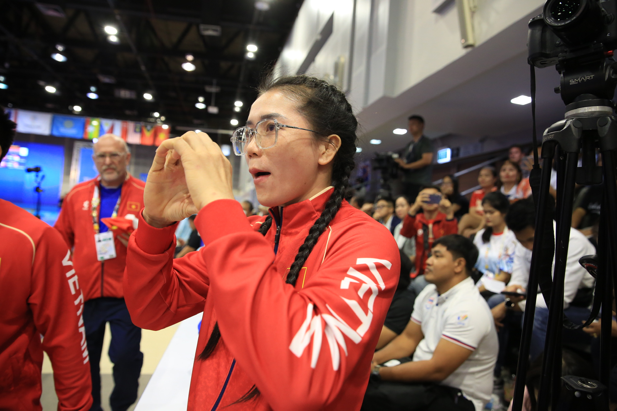 3 chị em ruột bùng nổ, đoạt 3 HCV môn vật: Dành tặng bố đang bị bệnh hiểm nghèo- Ảnh 6. 3 chị em ruột bùng nổ, đoạt 3 HCV môn vật: Dành tặng bố đang bị bệnh hiểm nghèo- Ảnh 6.