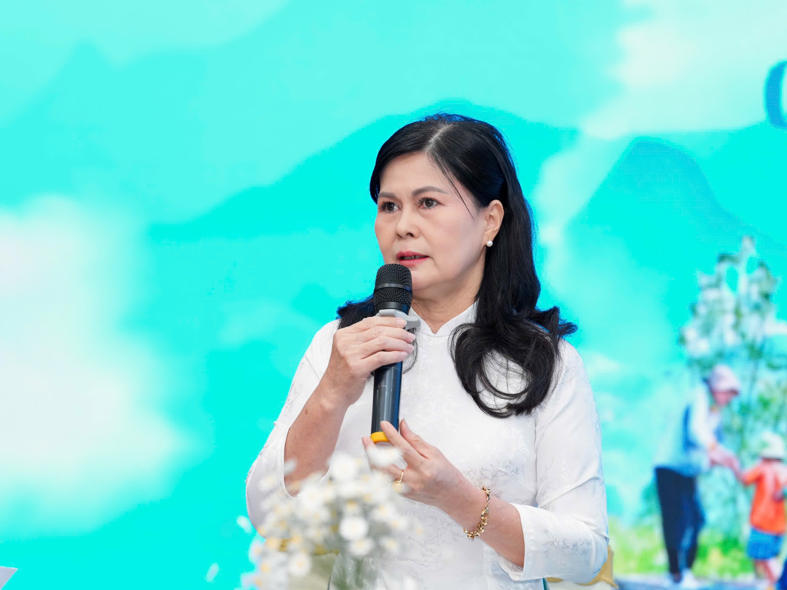 Từ cô giáo vùng đất mặn đến nhân vật truyền cảm hứng 'Sống đẹp'- Ảnh 4. Từ cô giáo vùng đất mặn đến nhân vật truyền cảm hứng 'Sống đẹp'- Ảnh 4.