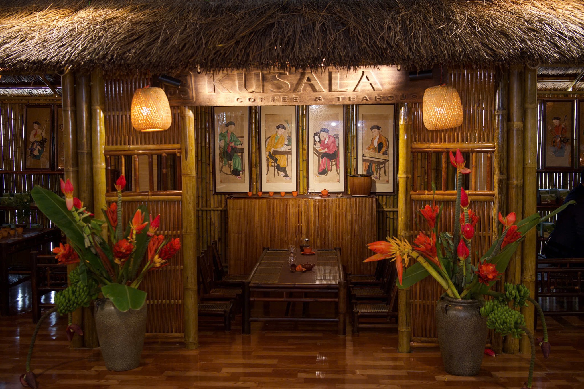 Biểu tượng Rồng thiêng tại sân bay Nội Bài 17 Choáng ngợp trước biểu tượng rồng thiêng đỏ rực tại sân bay Nội Bài - Ảnh 19.