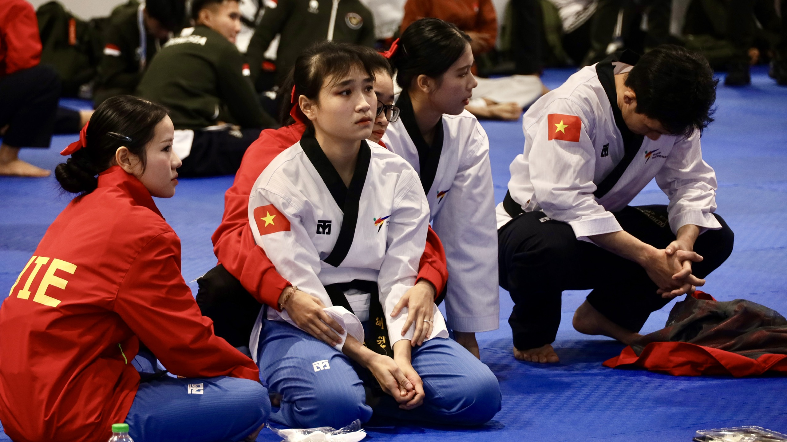 Bơi bất ngờ có tấm HCĐ tiếp sức nữ lịch sử 17 SEA Games 33 ngày 10-12: Bơi bất ngờ có tấm HCĐ tiếp sức nữ lịch sử - Ảnh 17.