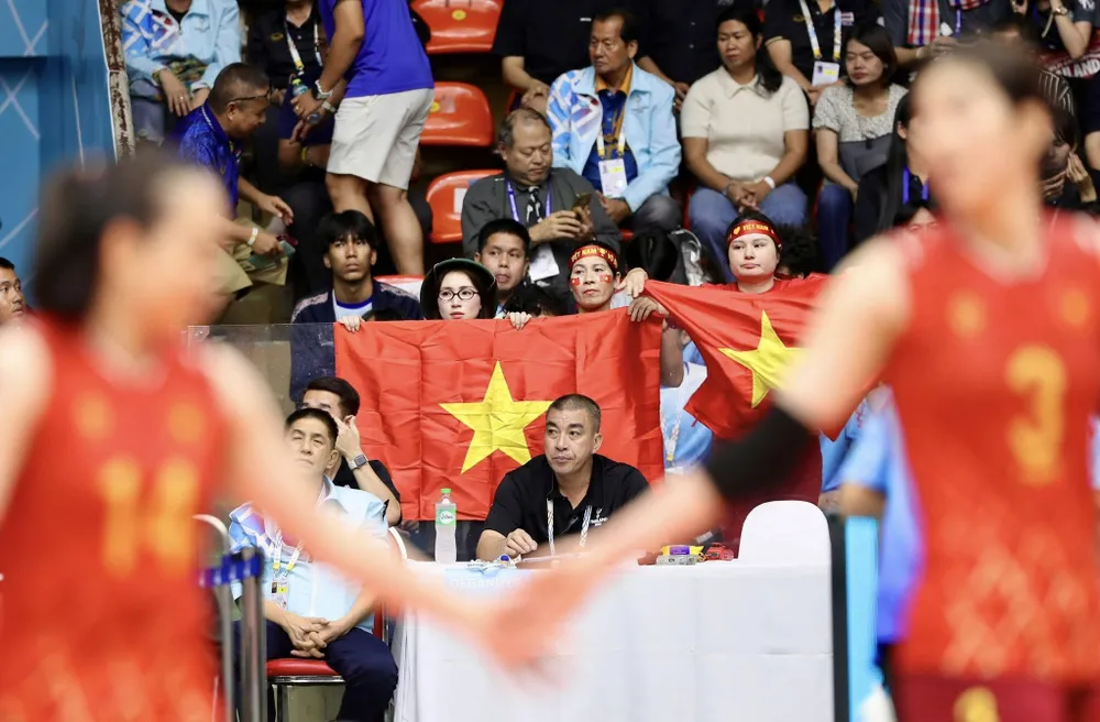 nuoc-mat-nghen-ngao-cua-bong-chuyen-nu-viet-nam (19).jpg