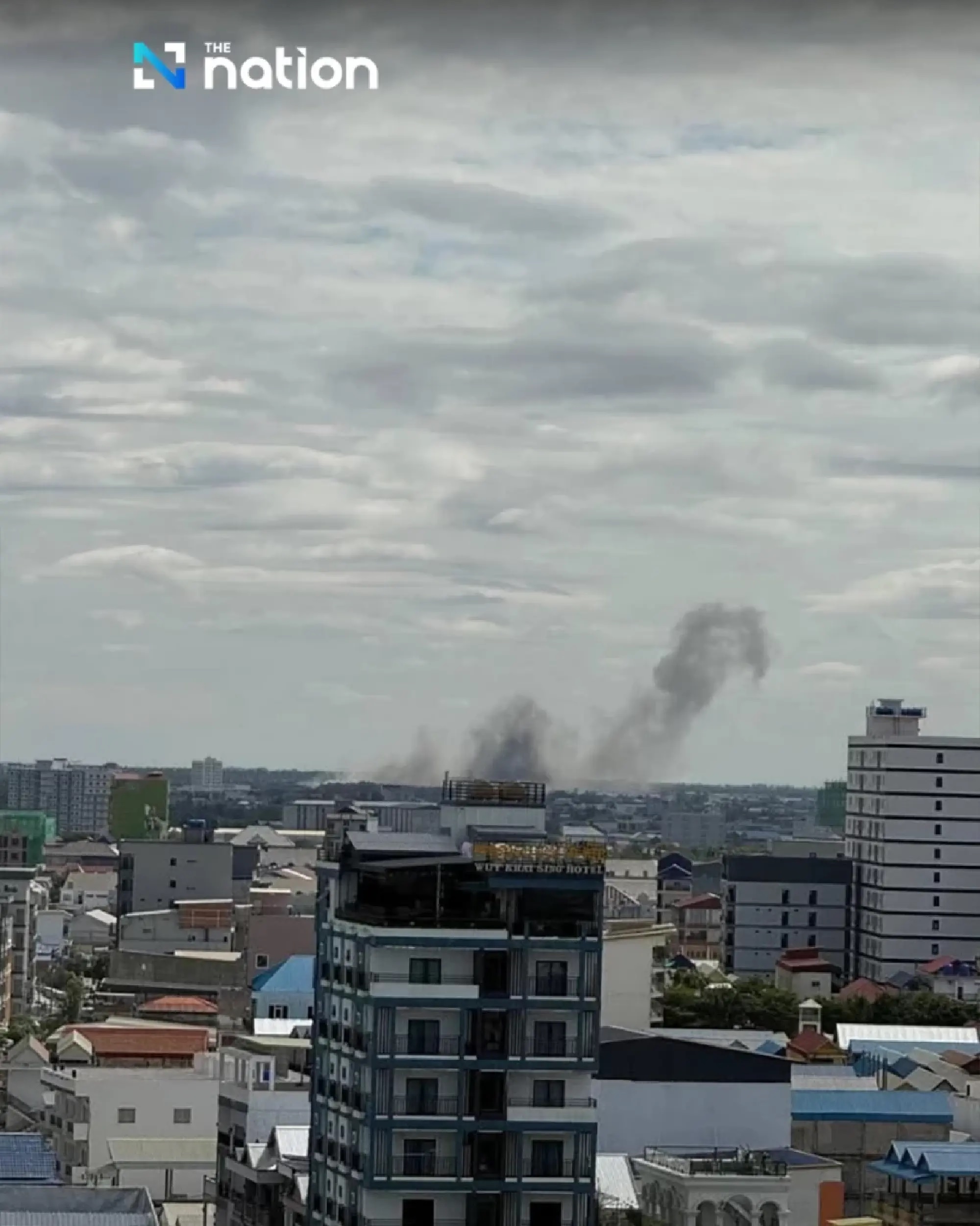 F-16 Thái Lan dội bom liên tiếp, Campuchia báo động đỏ - Ảnh 2. F-16 Thái Lan dội bom liên tiếp, Campuchia báo động đỏ - Ảnh 2.