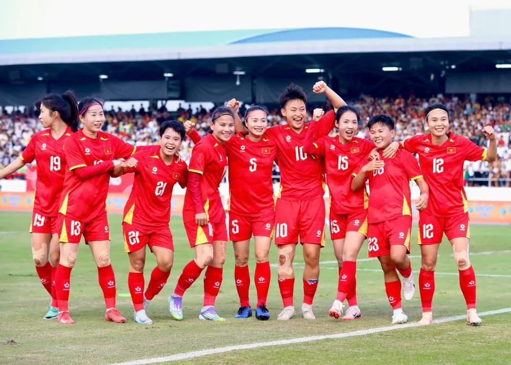 Tuyển nữ Việt Nam giữ ngôi hậu SEA Games nhiều nhất với 8 lần. Ảnh: VFF. bong-da-viet-nam-de-doa-giac-mong-vang-cua-thai-lan (7).jpg