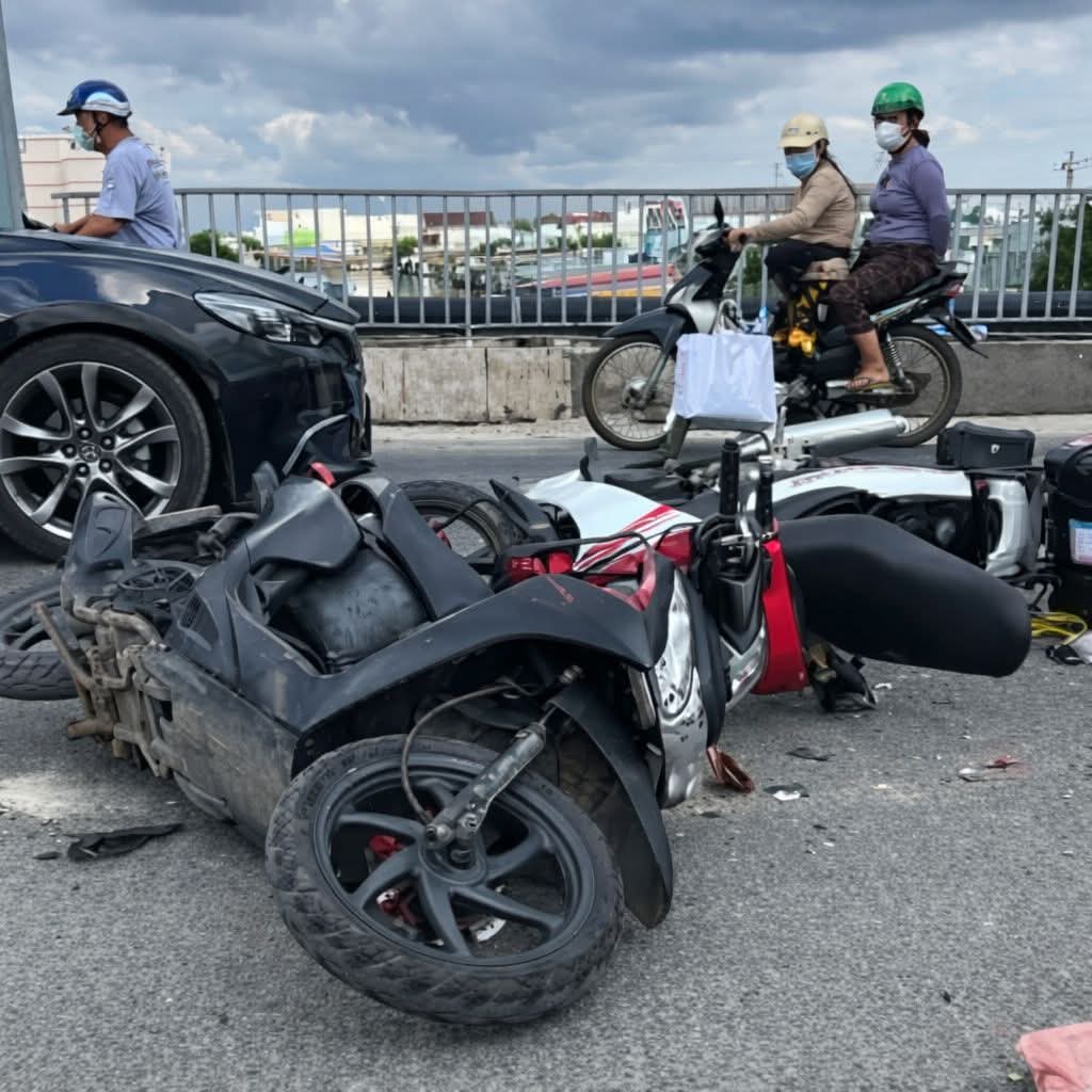 Cà Mau:Thi công cầu Huỳnh Thúc Kháng gây lo ngại an toàn giao thông giờ cao điểm- Ảnh 3.