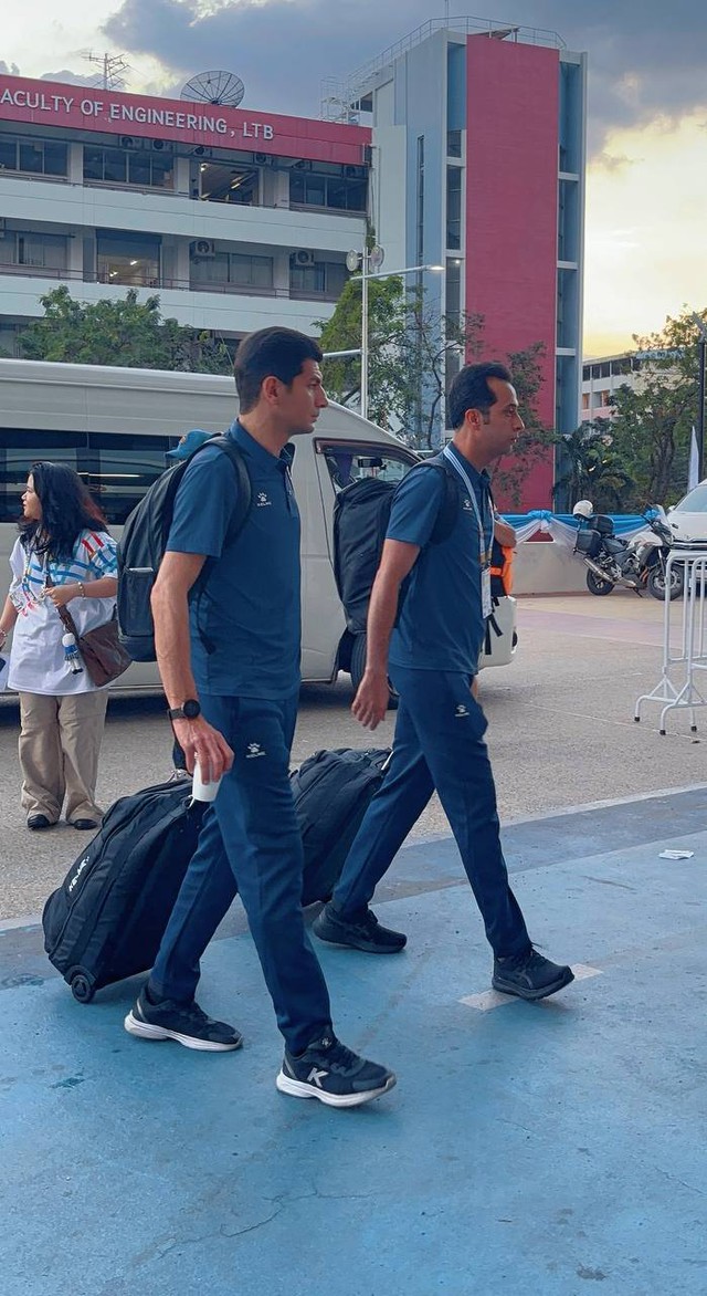 Diễn biến U22 Việt Nam vs Thái Lan chung kết SEA Games 33: Thái Lan dẫn 2-0!- Ảnh 12. Diễn biến U22 Việt Nam vs Thái Lan chung kết SEA Games 33: Thái Lan dẫn 2-0!- Ảnh 12.