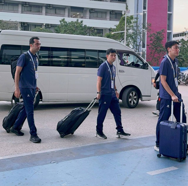 Diễn biến U22 Việt Nam vs Thái Lan chung kết SEA Games 33: Thái Lan dẫn 2-0!- Ảnh 11. Diễn biến U22 Việt Nam vs Thái Lan chung kết SEA Games 33: Thái Lan dẫn 2-0!- Ảnh 11.