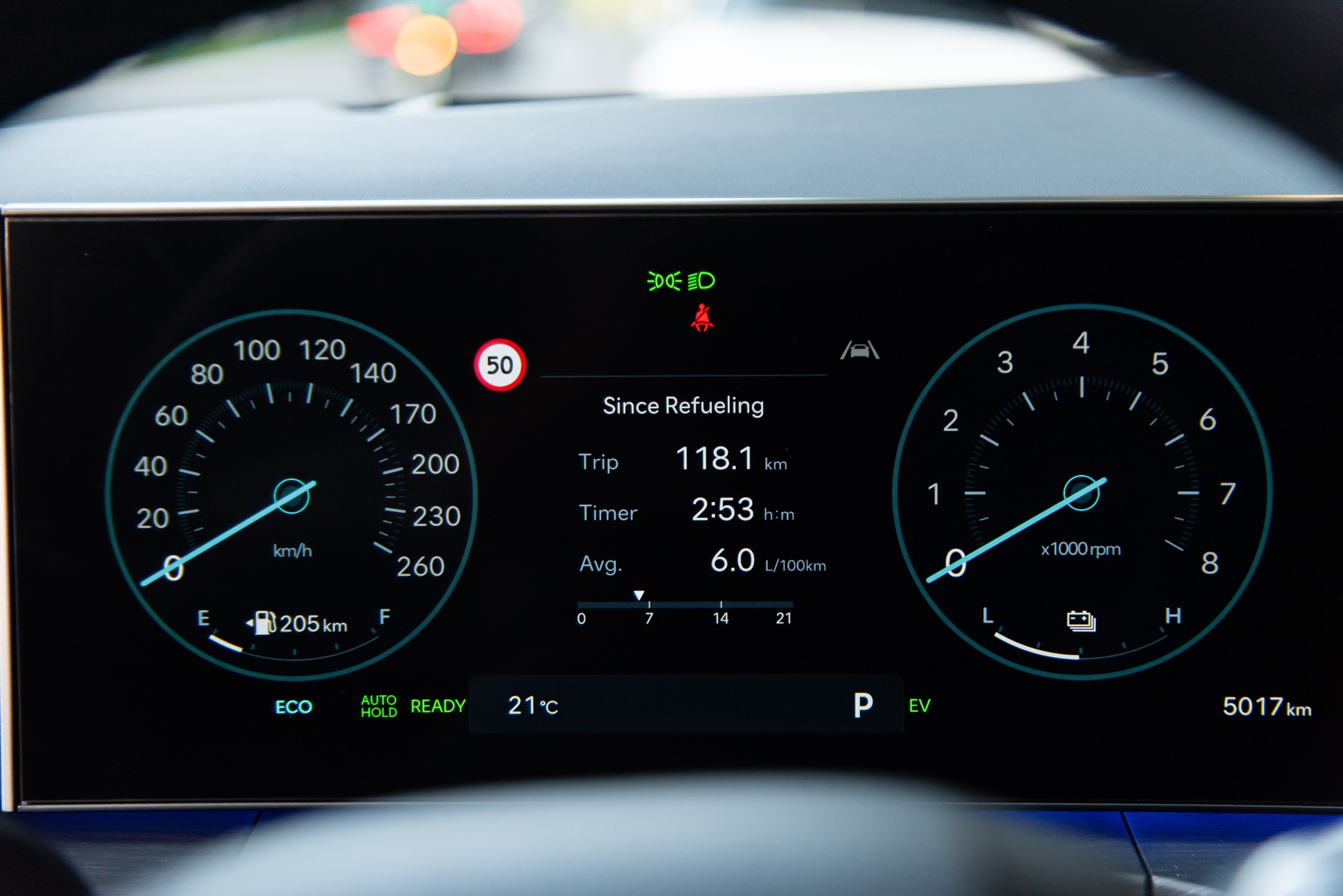 'Hyundai Santa Fe Hybrid bớt bồng bềnh, nhưng đừng kỳ vọng quá nhiều về tiết kiệm nhiên liệu' 7 Hyundai Santa Fe Hybrid - Ảnh 7.