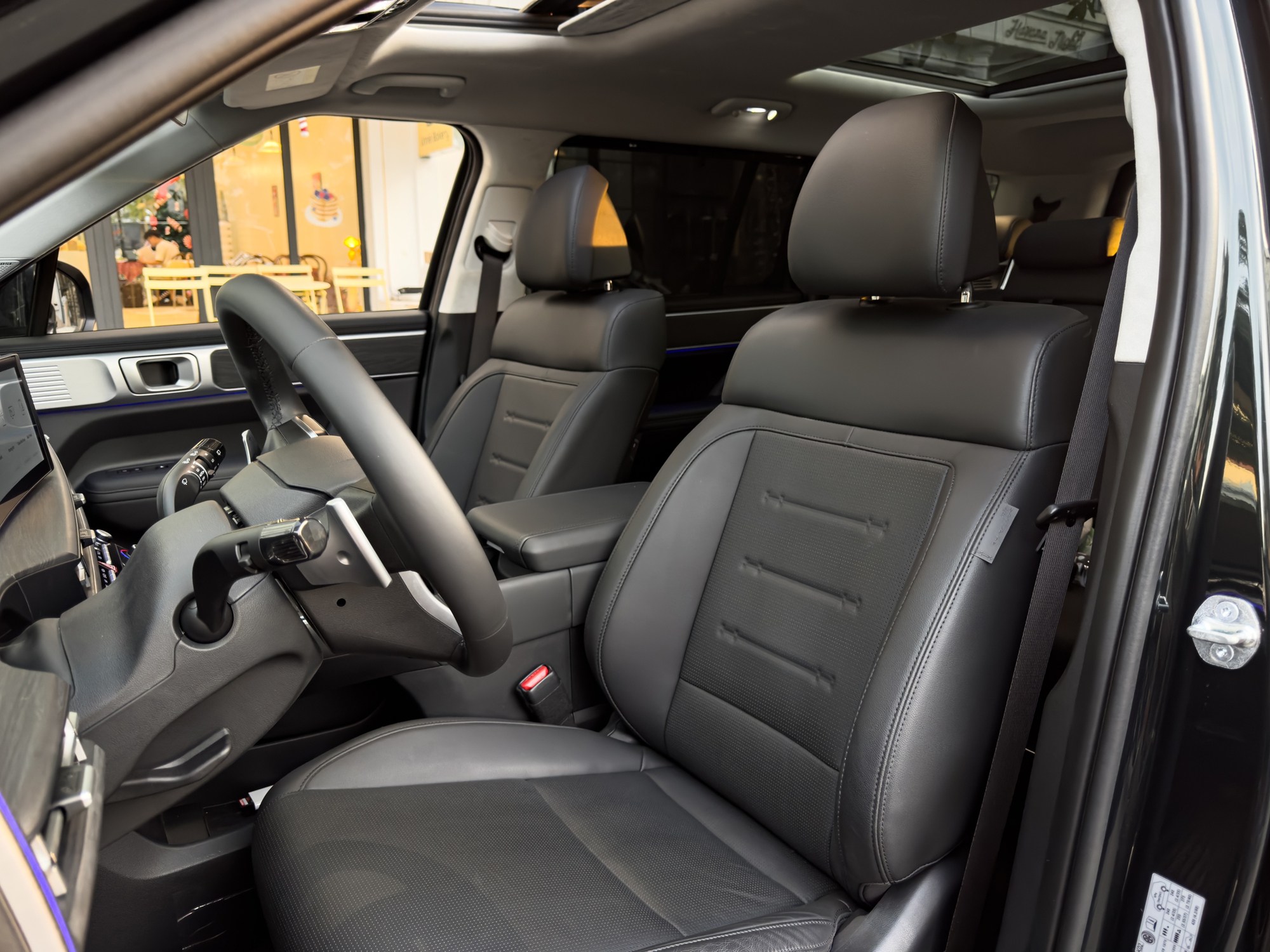 'Hyundai Santa Fe Hybrid bớt bồng bềnh, nhưng đừng kỳ vọng quá nhiều về tiết kiệm nhiên liệu' 10 Hyundai Santa Fe Hybrid - Ảnh 13.