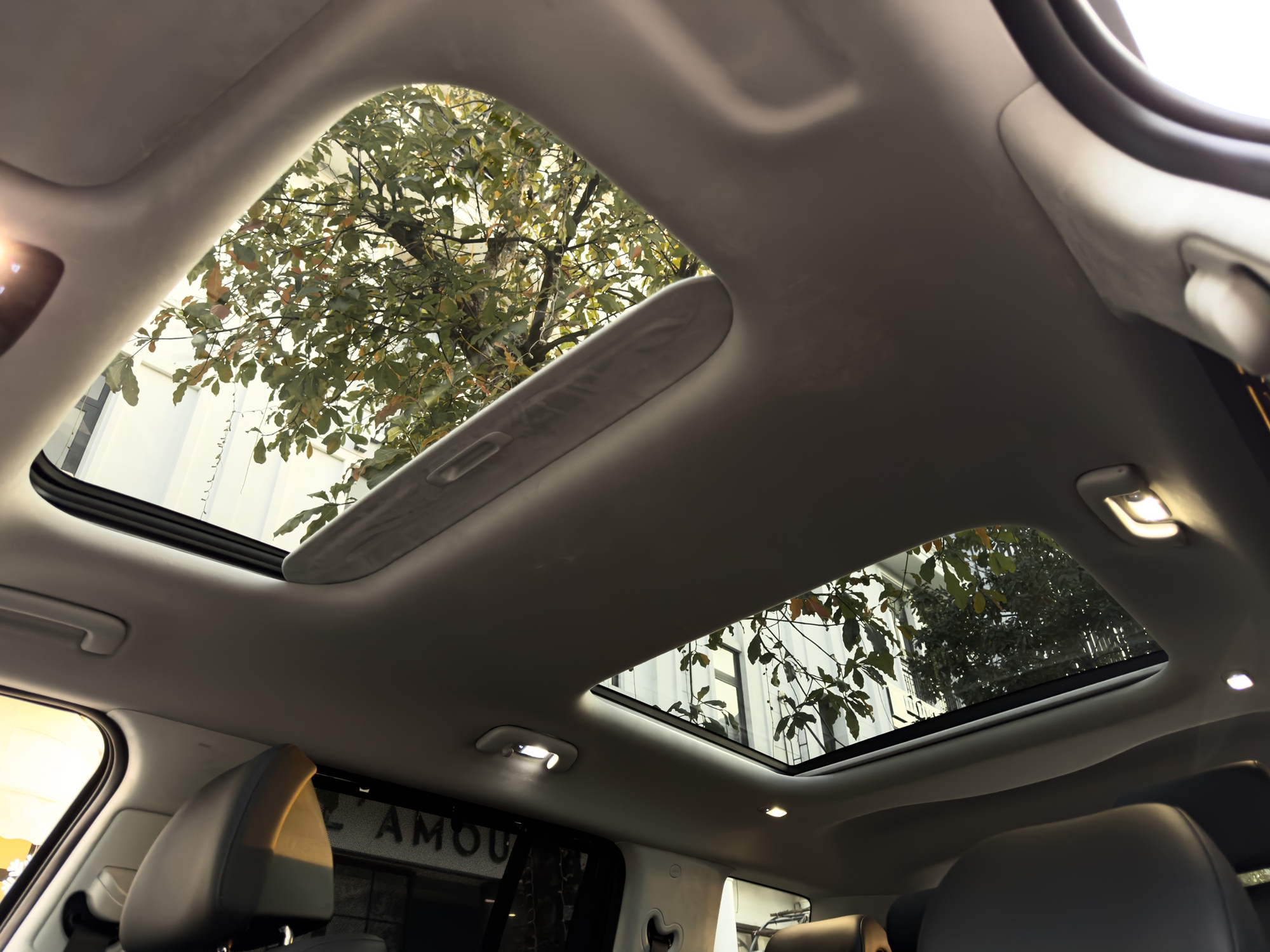 'Hyundai Santa Fe Hybrid bớt bồng bềnh, nhưng đừng kỳ vọng quá nhiều về tiết kiệm nhiên liệu' 13 Hyundai Santa Fe Hybrid - Ảnh 16.