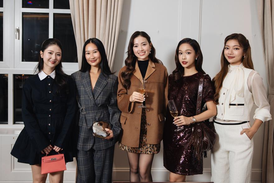 Maje cùng dàn tín đồ thời trang đón BST mùa lễ hội 2025- Ảnh 8. Maje cùng dàn tín đồ thời trang đón BST mùa lễ hội 2025- Ảnh 8.