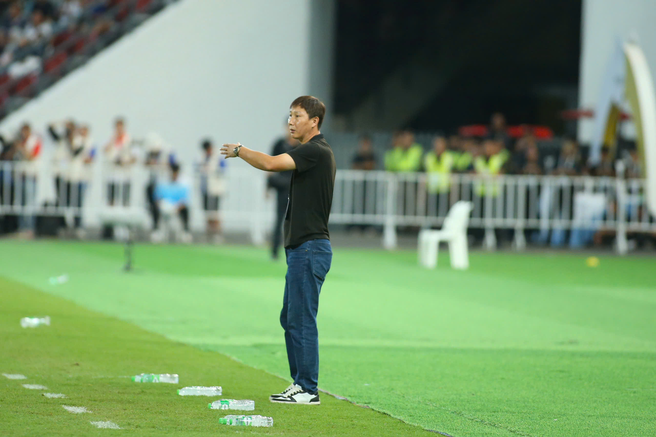 Thắng nghẹt thở Thái Lan, màn lội ngược dòng siêu đẳng cấp giành vàng của U.23 Việt Nam: VFF thưởng lớn! - Ảnh 4. Thắng nghẹt thở Thái Lan, màn lội ngược dòng siêu đẳng cấp giành vàng của U.23 Việt Nam: VFF thưởng lớn! - Ảnh 4.