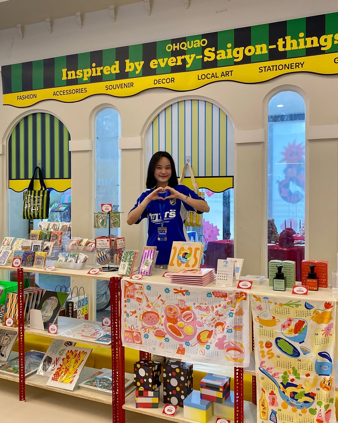 Khi người trẻ kể lại văn hoá Việt trong những cửa hàng lưu niệm kiểu mới, 1 cái tên gây chú ý tại WeYoung 2025- Ảnh 5.