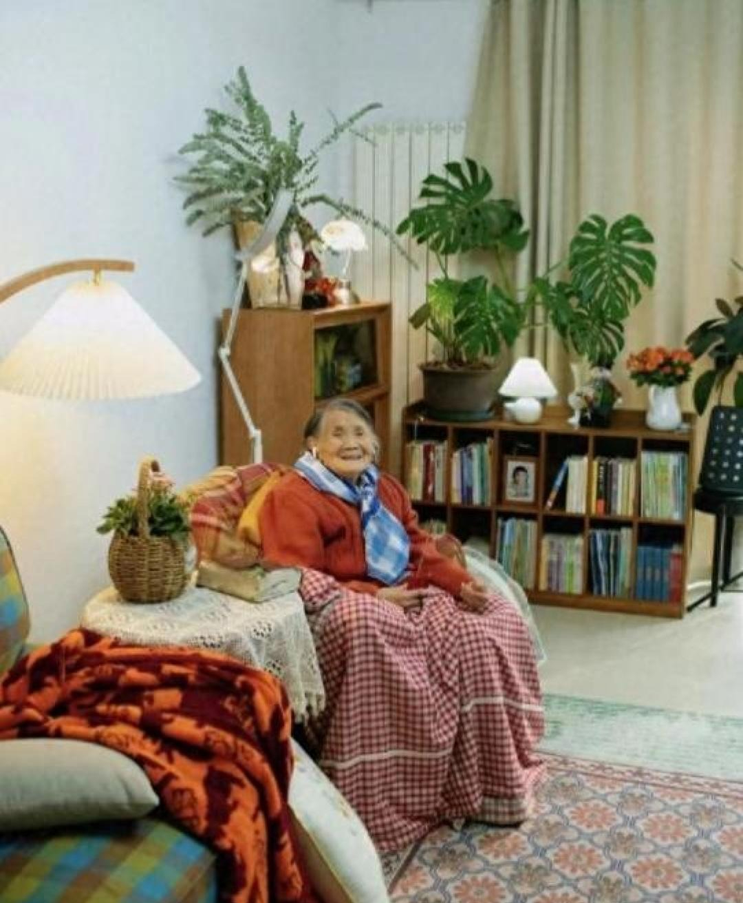 Lặng người trước ngôi nhà của cụ bà 92 tuổi: Tự chăm sóc mình, già đi thanh thản, không phiền hà con cháu- Ảnh 2.