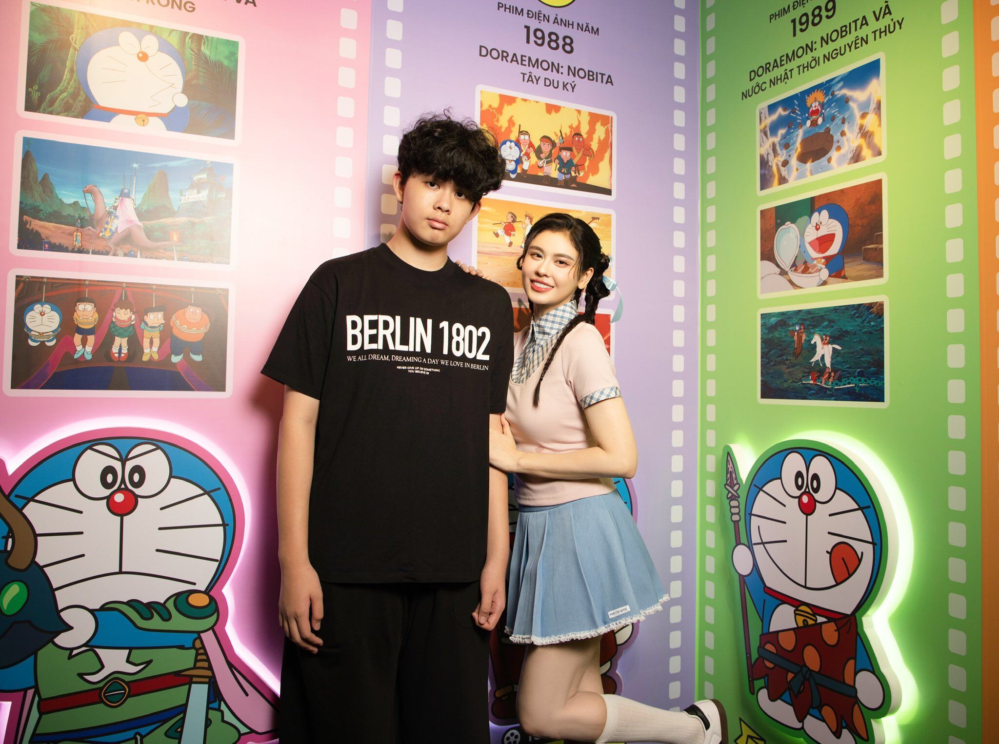 Nhận không ra con trai Trương Quỳnh Anh trong clip xuất hiện cùng mẹ: 13 tuổi cao 1m8, "lột xác" nhờ giảm cân 7 Ở tuổi 13, Sushi bỏ xa mẹ về chiều cao.