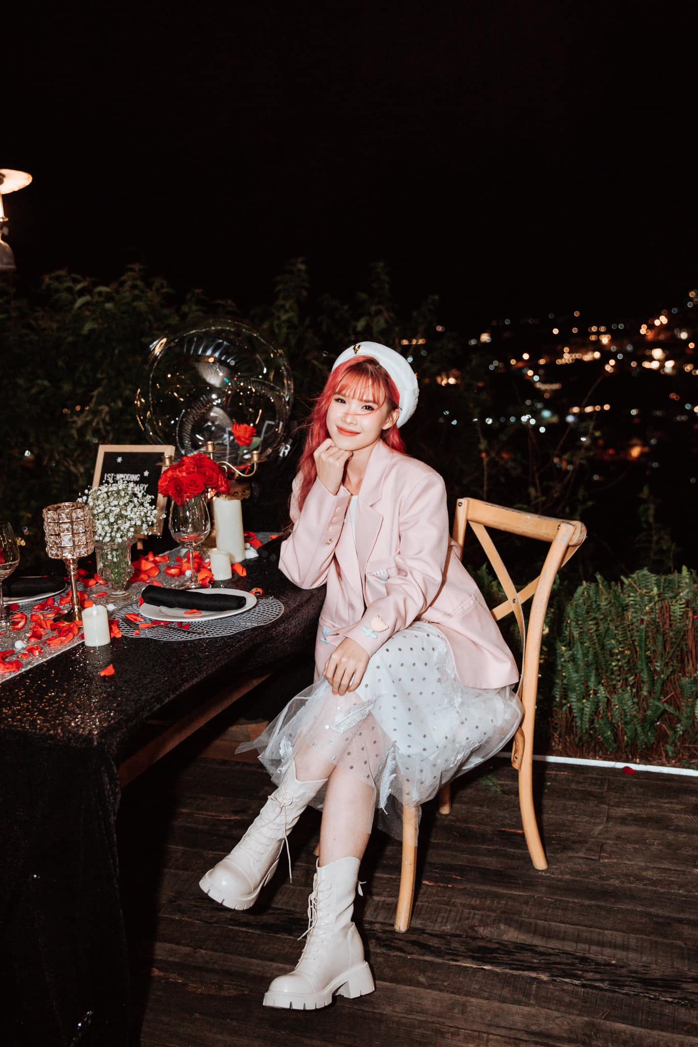 Nữ ca sĩ cưới chồng kém 4 tuổi, 8 năm không con cái vẫn hạnh phúc, U40 trẻ đẹp như 20- Ảnh 2.