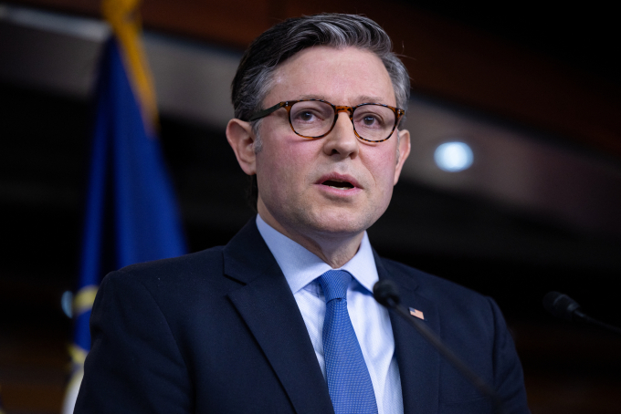 Chủ tịch Hạ viện Mike Johnson tại Washington ngày 16/12. Ảnh: AFP