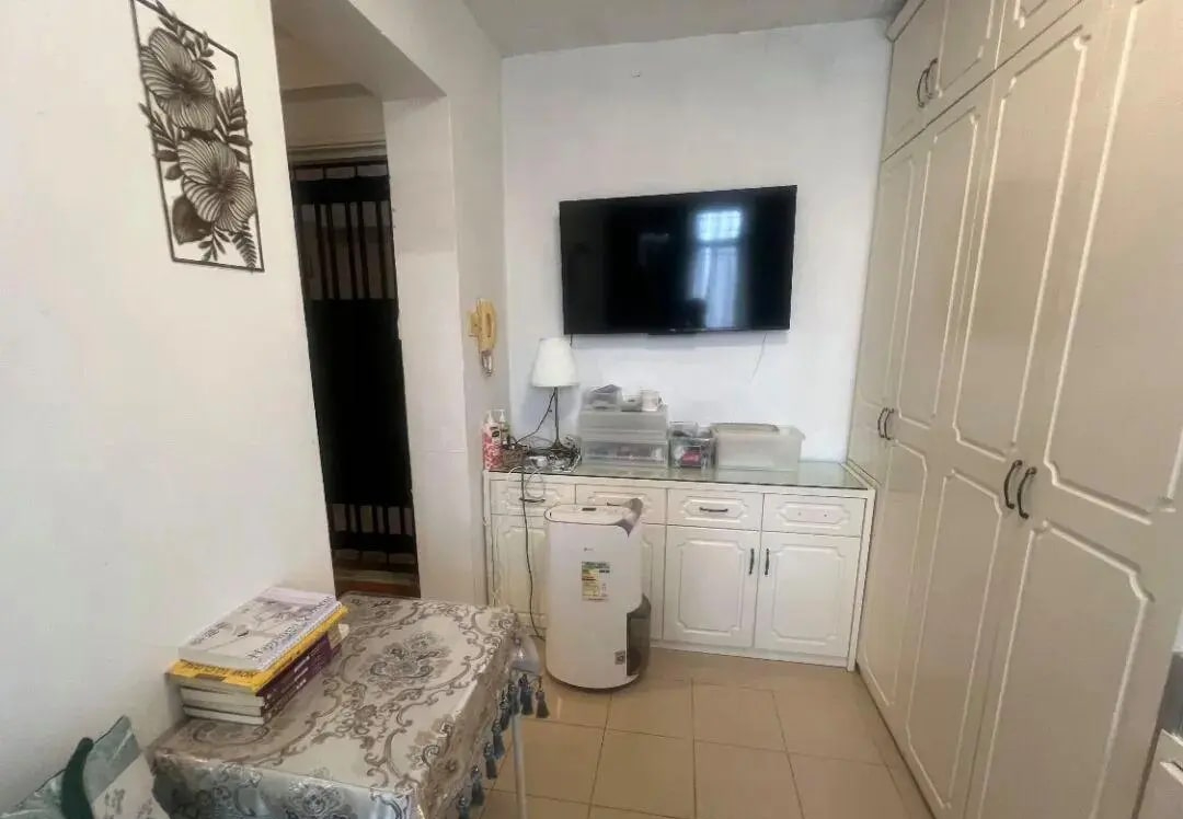 Xúc động trước căn nhà 12m² của cụ bà 70 tuổi: Sống 1 mình vẫn ổn, không làm gánh nặng cho con cháu- Ảnh 2. Xúc động trước căn nhà 12m² của cụ bà 70 tuổi: Sống 1 mình vẫn ổn, không làm gánh nặng cho con cháu- Ảnh 2.